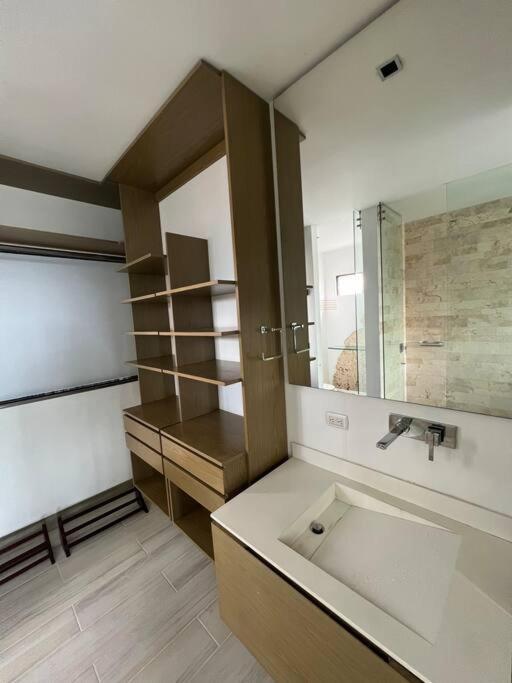 Apartamento De Lujo Con La Mejor Vista De Medellin Lejlighed Eksteriør billede